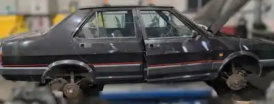 Veículo de Sucata seat malaga injektion kat do ano 1988 alimentado 021b2000