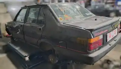 Veículo de Sucata seat malaga injektion kat do ano 1988 alimentado 021b2000