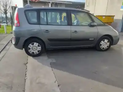 Scrapping Vehicle renault espace iv (jk0) authentique of the year 2003 powered f4r792