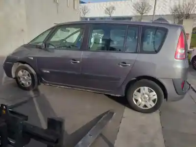 Scrapping Vehicle renault espace iv (jk0) authentique of the year 2003 powered f4r792