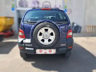 Scrapping Vehicle renault scenic rx4 (ja0) 1.9 dci sportway of the year 2003 powered f9q740