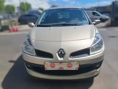 Veículo de Sucata renault clio iii imusic confort dynamique do ano 2006 alimentado k4j c7
