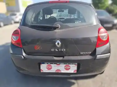 Veículo de Sucata renault clio iii imusic confort dynamique do ano 2007 alimentado k4j g7