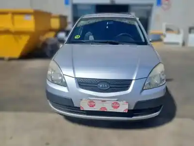 Sloopvoertuig kia rio 1.5 crdi van het jaar 2006 aangedreven d4fa