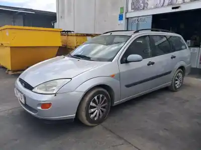 Sloopvoertuig ford focus turnier (cak) ambiente van het jaar 2000 aangedreven fyda