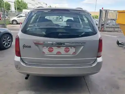 Sloopvoertuig ford focus turnier (cak) ambiente van het jaar 2000 aangedreven fyda