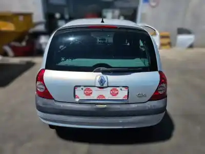 Veicolo di demolizione renault clio ii fase ii (b/cb0) d4fb7 dell'anno 2003 alimentato d4fb7