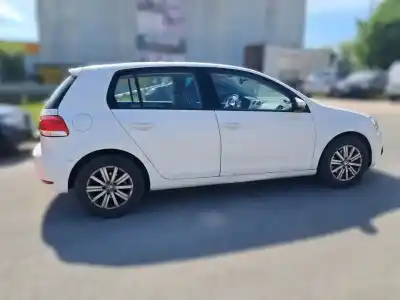 Veículo de Sucata volkswagen golf vi (5k1) advance do ano 2010 alimentado cbzb