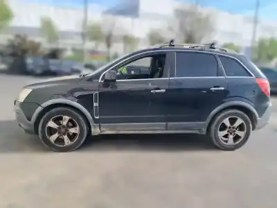 Véhicule à la ferraille opel antara cosmo 4x4 de l'année 2007 alimenté z20s