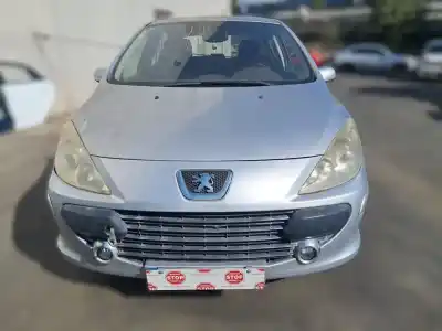 Vehicul casat peugeot 307 berlina (s2) xs + al anului 2005 alimentat nfu