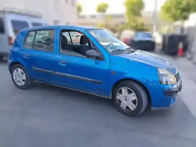 Veicolo di demolizione RENAULT CLIO II FASE II (B/CB0) D7FG7 dell'anno 2003 alimentato D7FG7