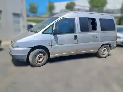 Veículo de Sucata peugeot expert kombi confort acristaldo (5 asientos) do ano 2001 alimentado rhzdw10ated