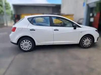 Veicolo di demolizione seat ibiza (6j5) reference dell'anno 2009 alimentato bxw