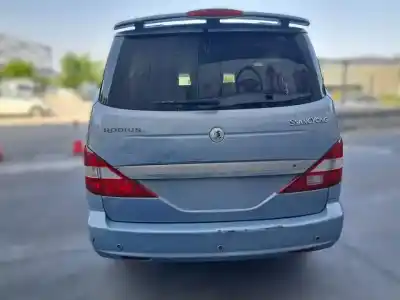 Здавання транспортного засобу ssangyong rodius d/d27dt року 2005 потужний d27dt