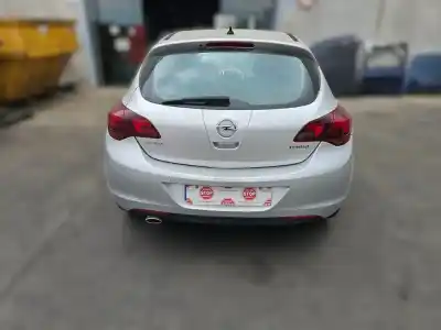 Здавання транспортного засобу opel astra j berlina 5p a16let року 2009 потужний a16let