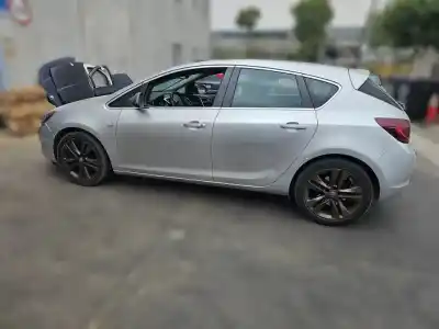 Здавання транспортного засобу opel astra j berlina 5p a16let року 2009 потужний a16let