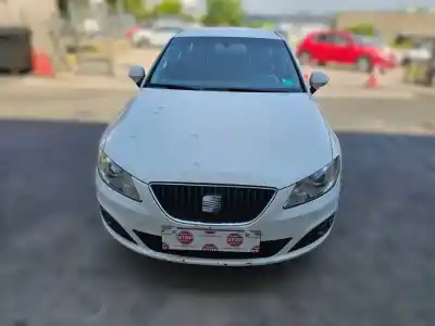 Здавання транспортного засобу SEAT EXEO ST (3R5) (2009>) Reference року 2009 потужний CAGA