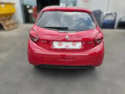 Veículo de Sucata peugeot 208 style do ano 2016 alimentado hm01