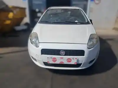 Verschrottungsfahrzeug FIAT GRANDE PUNTO (199)  des Jahres 2010 angetrieben 199A4000