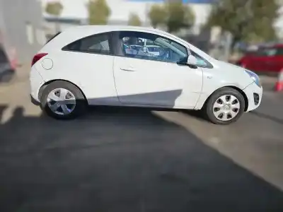 Veicolo di demolizione opel corsa d expression dell'anno 2012 alimentato a13dtc