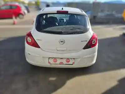 Veicolo di demolizione opel corsa d expression dell'anno 2012 alimentato a13dtc