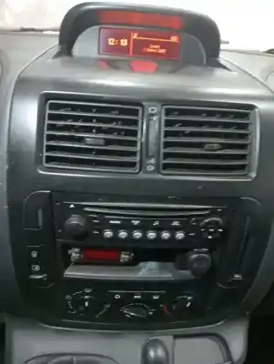 Veículo de Sucata citroen jumpy hdi 90 27 l1h1 furg. do ano 2014 alimentado 9h07