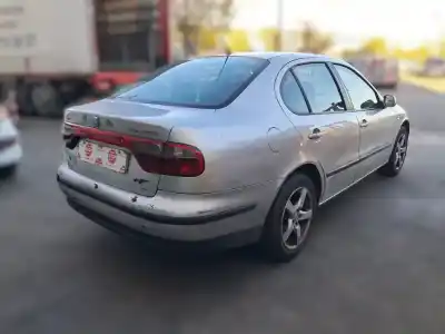 Veículo de Sucata seat toledo (1m2) select do ano 2002 alimentado asv