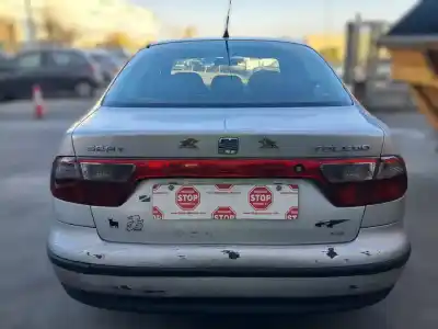 Veículo de Sucata seat toledo (1m2) select do ano 2002 alimentado asv