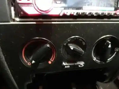 Veículo de Sucata seat toledo (1m2) select do ano 2002 alimentado asv