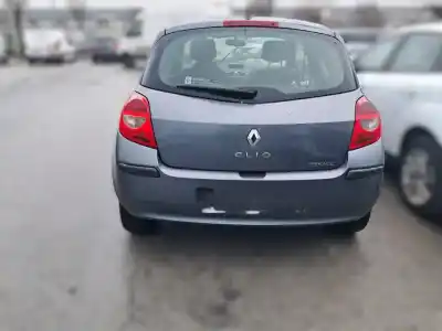 Veículo de Sucata renault clio iii authentique do ano 2006 alimentado k9km7