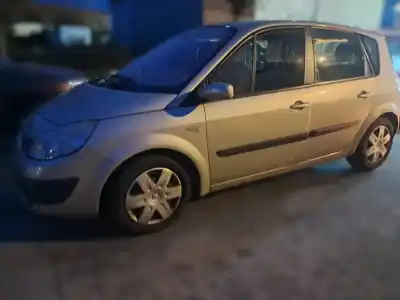 Sloopvoertuig renault scenic ii exception van het jaar 2006 aangedreven f9qe8
