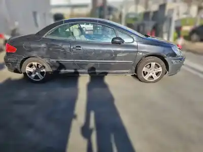 Veículo de Sucata peugeot 307 cc (s1) 2.0 do ano 2004 alimentado rfn