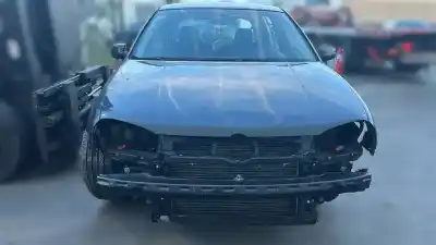 Veicolo di demolizione VOLKSWAGEN GOLF IV BERLINA (1J1)  dell'anno 2003 alimentato 