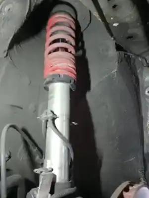 Veicolo di demolizione volkswagen golf iv berlina (1j1) golf iv dell'anno 2003 alimentato 