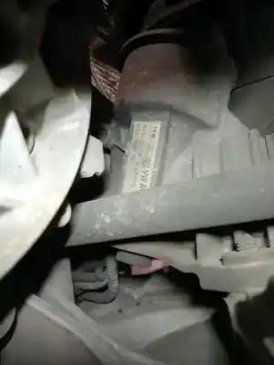 Véhicule à la ferraille seat altea (5p1) 1.2 i-tech de l'année 2015 alimenté cbzb