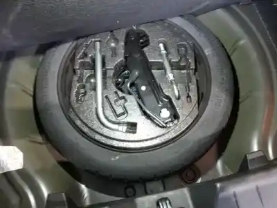 Véhicule à la ferraille seat altea (5p1) 1.2 i-tech de l'année 2015 alimenté cbzb