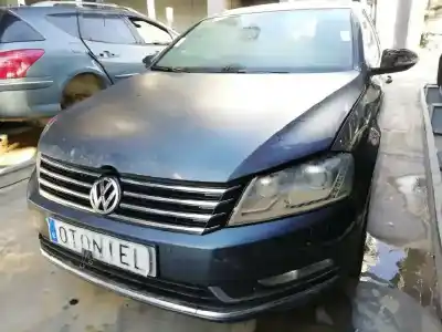 Veículo de Sucata volkswagen passat lim. (362) advance bluemotion do ano 2011 alimentado cff