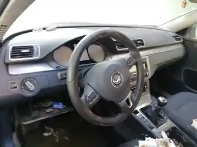 Veículo de Sucata volkswagen passat lim. (362) advance bluemotion do ano 2011 alimentado cff