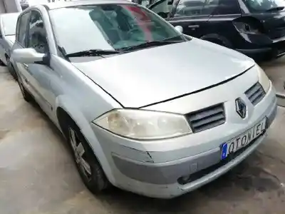 Veículo de Sucata renault megane ii classic berlina confort authentique do ano 2004 alimentado k4j d7