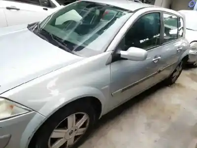 Veículo de Sucata renault megane ii classic berlina confort authentique do ano 2004 alimentado k4j d7