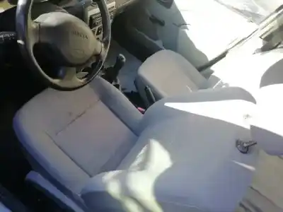 Veículo de Sucata dacia logan básico do ano 2008 alimentado k7j a7