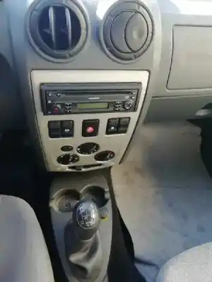 Veículo de Sucata dacia logan básico do ano 2008 alimentado k7j a7