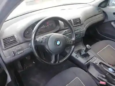 Sloopvoertuig bmw serie 3 berlina (e46) 320d van het jaar 2002 aangedreven 204d4