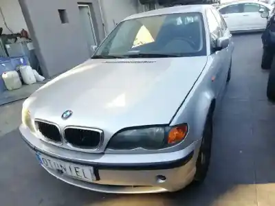 Sloopvoertuig bmw serie 3 berlina (e46) 320d van het jaar 2002 aangedreven 204d4