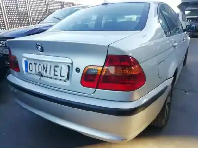 Sloopvoertuig bmw serie 3 berlina (e46) 320d van het jaar 2002 aangedreven 204d4