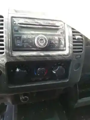 Здавання транспортного засобу nissan navara pick-up (d40m) doble cab fe 4x4 року 2014 потужний yd25ddti
