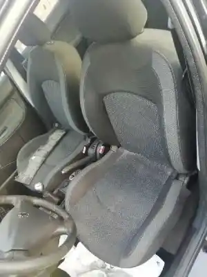 Vehicul casat peugeot 206+ básico al anului 2010 alimentat 8hz