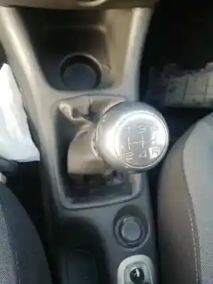 Vehicul casat peugeot 206+ básico al anului 2010 alimentat 8hz