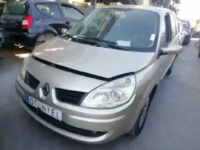 Vehicul casat RENAULT GRAND SCENIC 1.5 al anului 2008 alimentat K9K P7