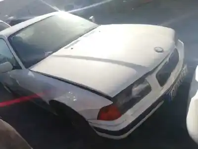 Veículo de Sucata bmw serie 3 coupe (e36) 316i do ano 1993 alimentado 164e2